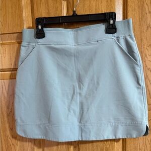 Woman’s golf skirt size medium